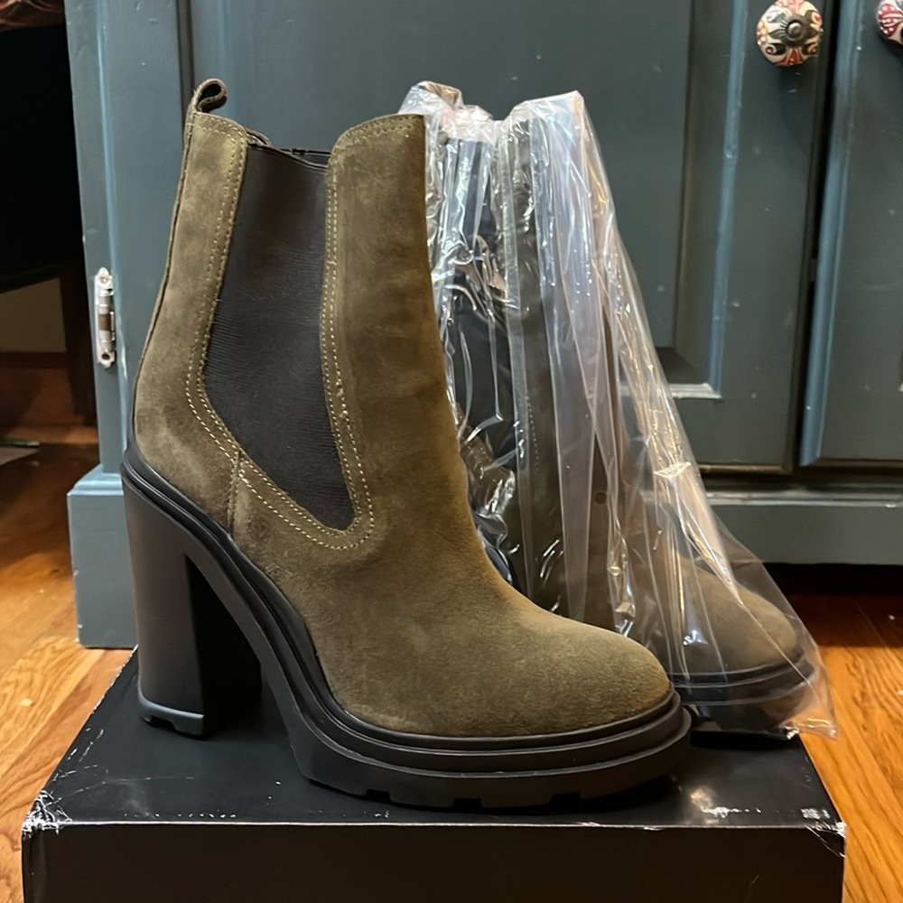 Marc Fisher LTD Ramio Boots Dark Green US 8 NIB